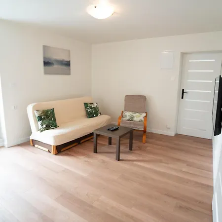 - Nad Malym Jeziorakiem Apartment