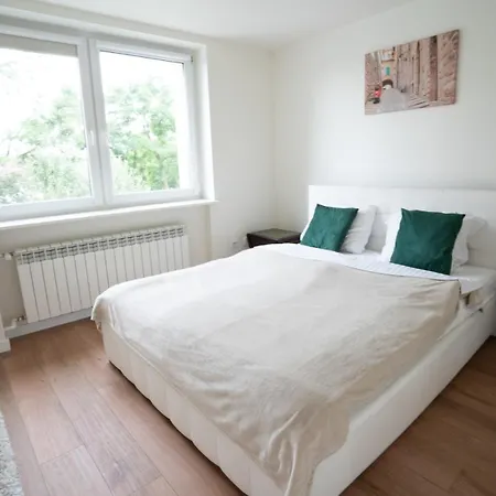 - Nad Malym Jeziorakiem Apartment Iława