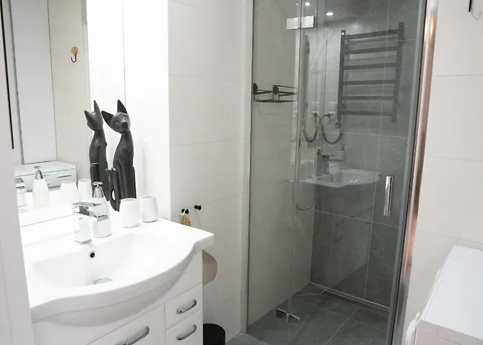 - Nad Malym Jeziorakiem